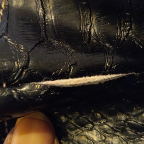 Handbag - Picture 10 of 16